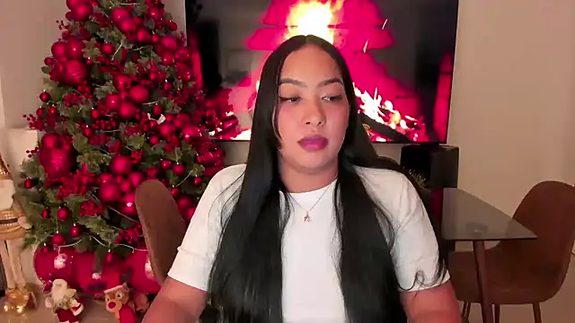 brunetenikole02 online show from December 18, 2:49 am