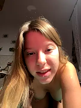 kimczii online show from October 1, 6:40 am