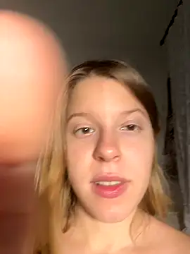 kimczii online show from October 22, 11:04 am