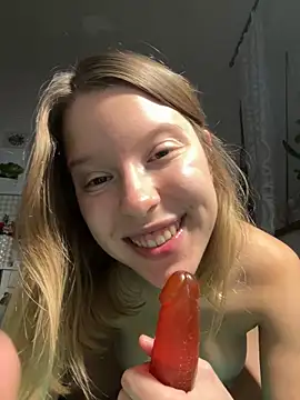 kimczii online show from November 19, 12:05 pm