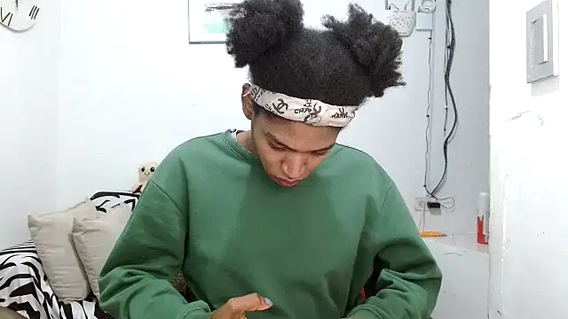 angelamarie1 online show from February 3, 11:26 am