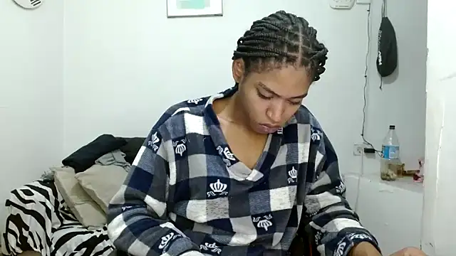 angelamarie1 online show from April 10, 12:11 pm