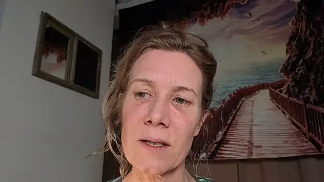 Lola Belgium online show from April 14, 5:24 pm