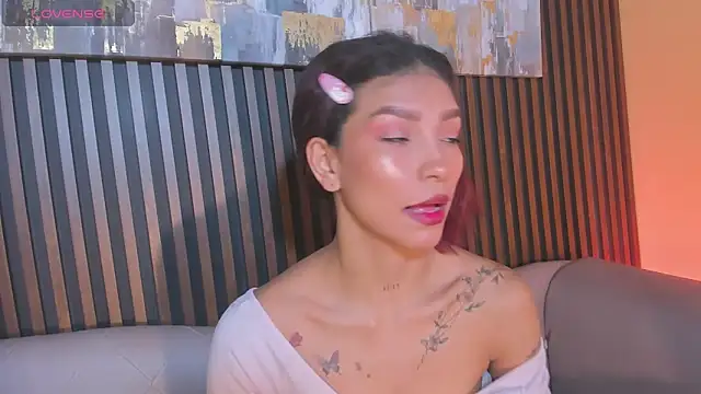 LauraAristizabal online show from September 15, 1:19 pm