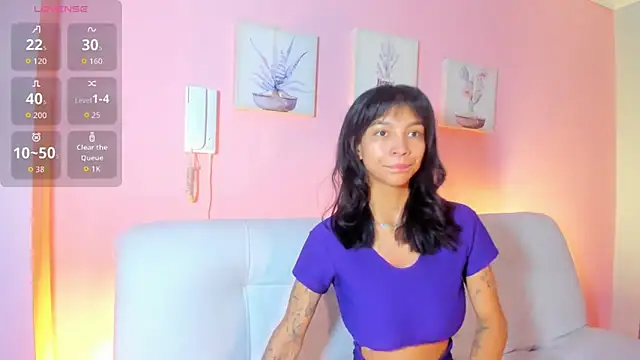 LauraAristizabal online show from November 12, 12:58 pm