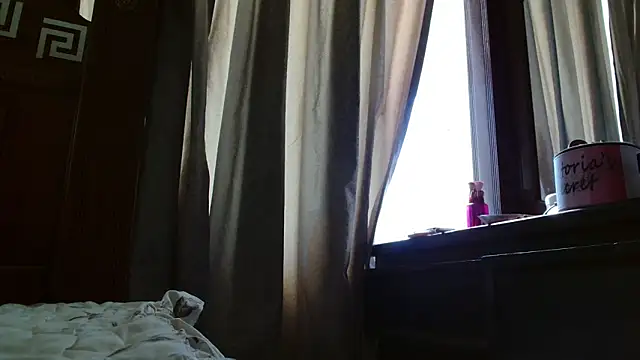 MINI Petite online show from May 14, 6:36 pm