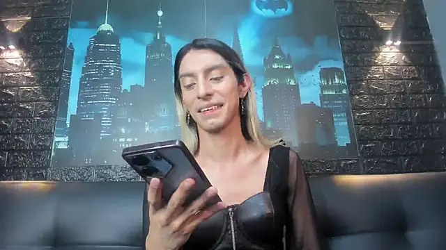 Victoria Badgal  online show from November 6, 9:10 pm