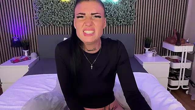 LizaRoxx online show from November 22, 11:51 pm