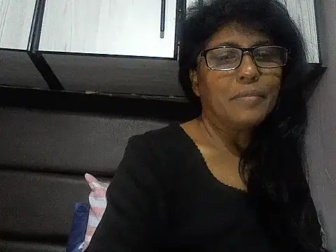 MsAttitude online show from October 31, 11:25 am