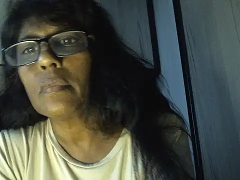 MsAttitude online show from February 15, 9:30 am