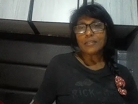 MsAttitude online show from November 14, 5:24 pm