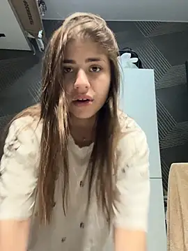 MaryMayson online show from April 11, 6:33 pm