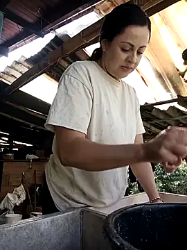 Juli Castillo8 online show from September 11, 2:06 pm