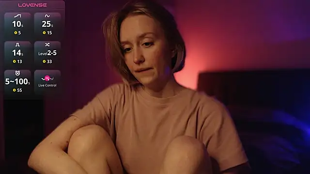 iilovetomatoes online show from March 18, 10:37 pm