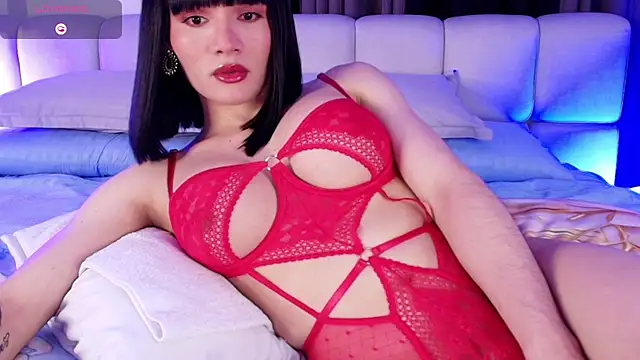sweetieluna01 online show from June 3, 6:35 pm