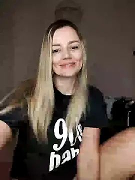 KrissSexi online show from December 2, 7:10 am