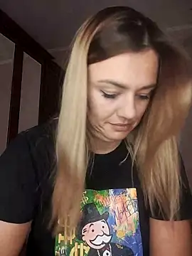 KrissSexi online show from October 8, 11:58 am