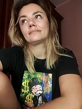 KrissSexi online show from September 17, 6:22 am