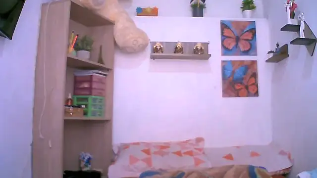 ChiaraFioree online show from November 5, 9:09 pm