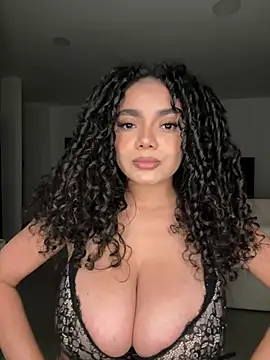 Mariecurl online show from June 18, 11:53 pm