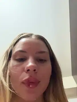 MistressMommyKate online show from October 31, 11:20 pm