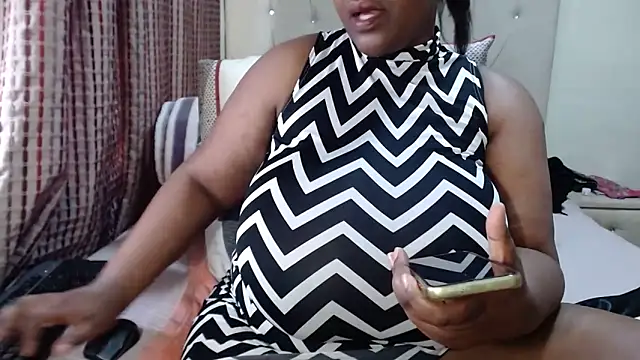 Snapshot of CHOCOLATEDARKBUSTYX chatting on September 29, 9:14 am CHOCOLATEDARKBUSTYX online show from September 29, 9:14 am