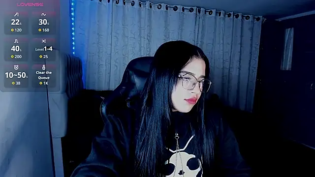 aliice walker  online show from December 14, 3:34 am