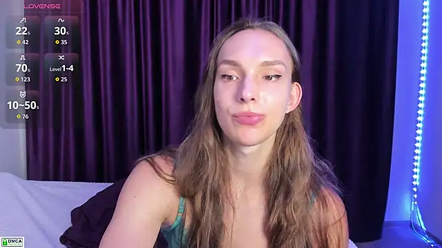 Snapshot of goodnightkitty chatting on October 27, 10:04 pm goodnightkitty online show from October 27, 10:04 pm