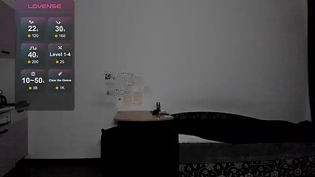 Snapshot of KitsuneRem chatting on September 12, 9:11 pm KitsuneRem online show from September 12, 9:11 pm