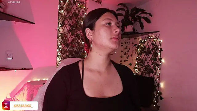 kisstarxxx online show from July 2, 3:17 am