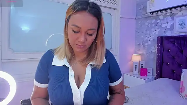 dalila salazar online show from April 25, 3:20 am