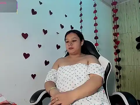 Charis 21 online show from February 17, 8:30 pm