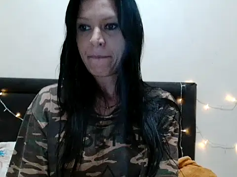 michelle105 online show from June 2, 5:25 pm