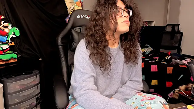 ShinyCherub online show from November 13, 2:32 am