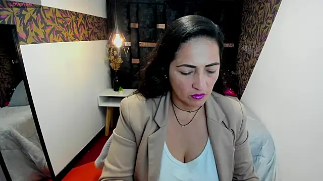 KatteMilf online show from May 16, 7:57 pm