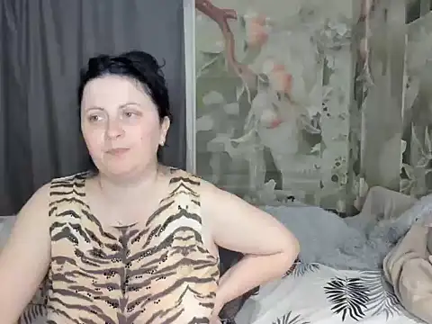 Lillian2 online show from November 6, 2:17 am