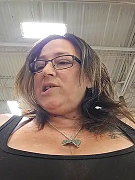 angelbaby1998 online show from April 11, 12:39 am