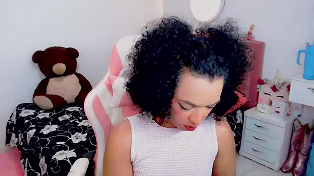 Tanedra collings online show from September 19, 4:11 am