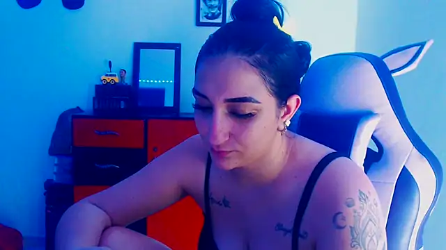 liz dirty online show from November 16, 11:27 pm