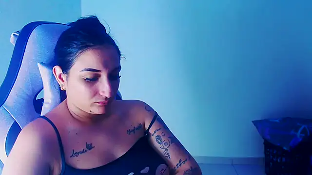 liz dirty online show from March 7, 11:23 pm