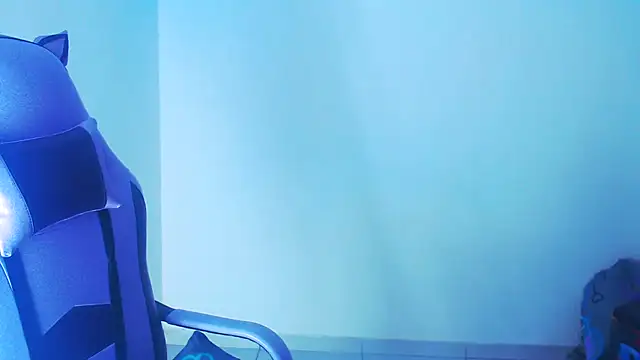 liz dirty online show from April 27, 9:45 pm