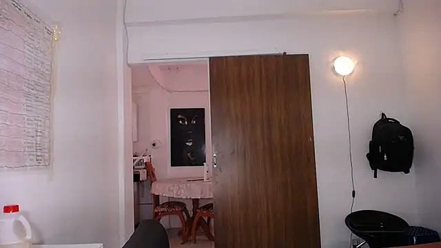 yselahot online show from April 14, 5:35 pm