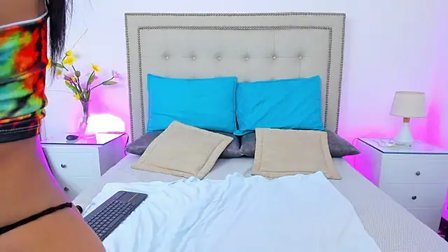 ShannaThor online show from July 24, 5:22 pm