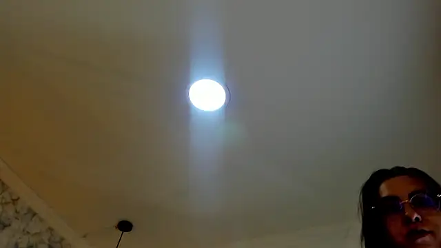 nalalye cruzz  online show from March 24, 2:39 am