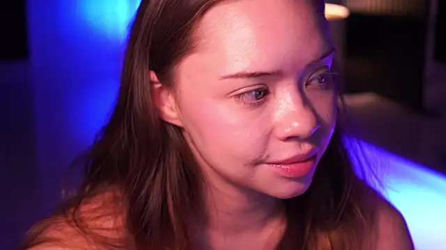 VixenMia online show from December 5, 5:40 am