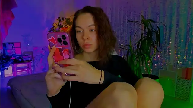 poli   online show from December 19, 6:11 pm