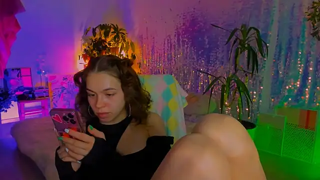 poli   online show from February 11, 5:14 pm