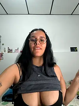 Snapshot of Annya-sweet chatting on September 18, 2:48 pm Annya-sweet online show from September 18, 2:48 pm