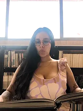 Snapshot of Annya-sweet chatting on September 23, 3:32 pm Annya-sweet online show from September 23, 3:32 pm