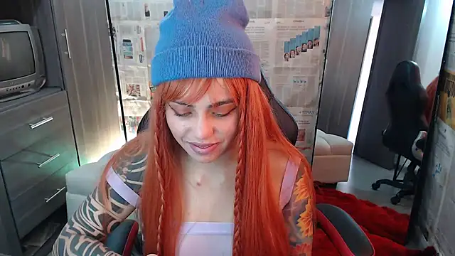 i am nina  online show from November 4, 8:36 pm